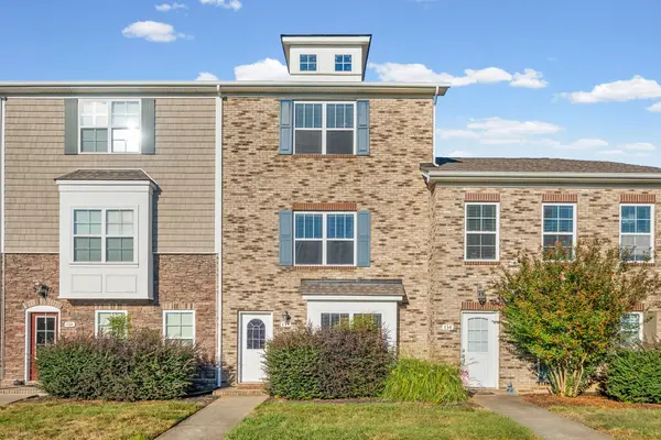 135 Turn Row Dr, Clarksville, TN 37043