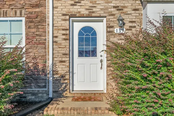 135 Turn Row Dr, Clarksville, TN 37043