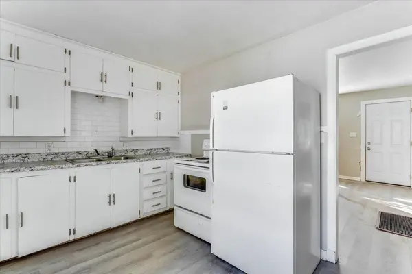 1512 S Pattie, Wichita, KS 67211