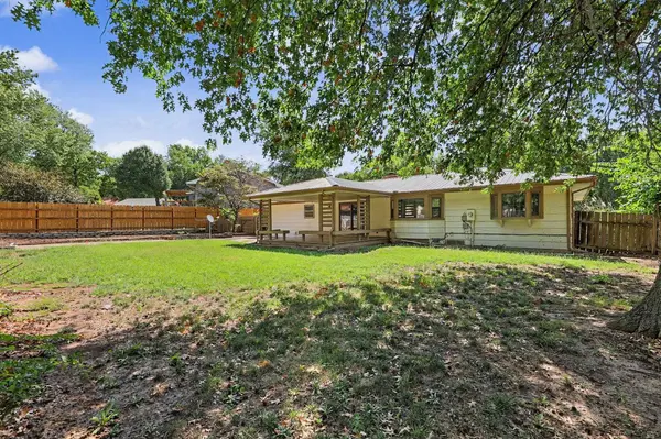1306 Brookfield Lane, Derby, KS 67037