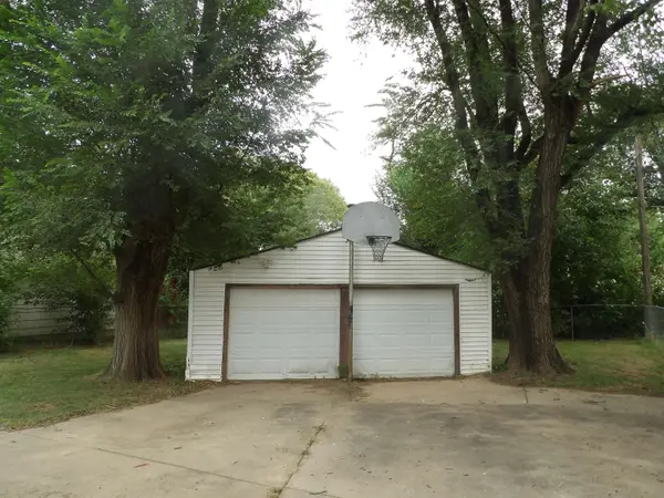 826 Kokomo Ave, Derby, KS 67037