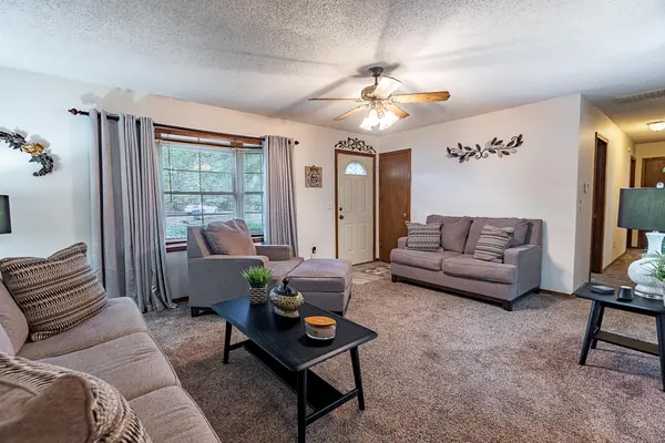703 N Aspen CT, Nixa, MO 65714