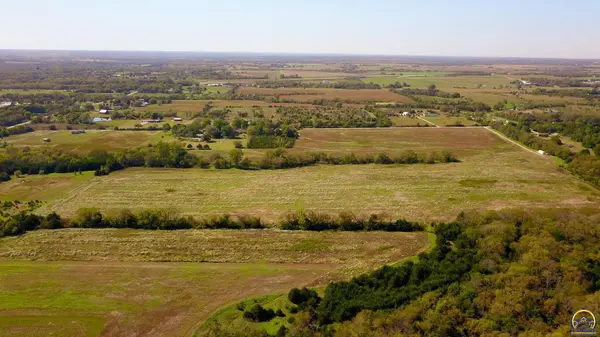 00000 SE Adams St #Lot 4, Wakarusa, KS 66546