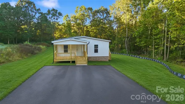 189 Village Point DR, Statesville, NC 28625