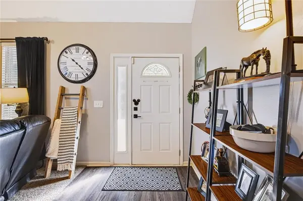 204 Amy ST, Harrisonville, MO 64701