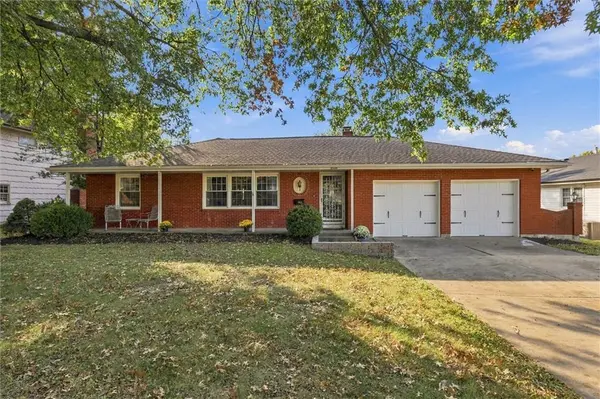 8528 Maywood AVE, Raytown, MO 64138