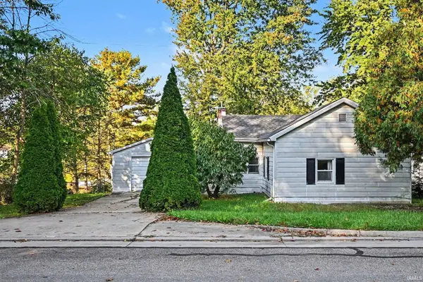 520 Logan ST, Warsaw, IN 46580