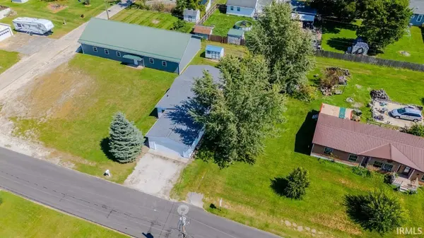 614 N Sycamore ST, Fairmount, IN 46928-1434