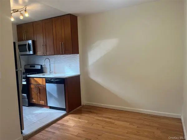 208-09 41 AVE #1, Bayside, NY 11361