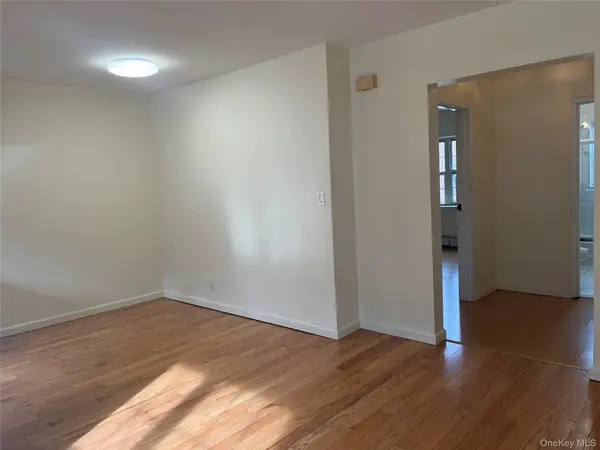 208-09 41 AVE #1, Bayside, NY 11361