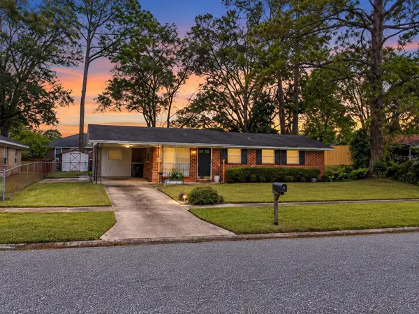 4121 SHARBETH DR E, Jacksonville, FL 32210