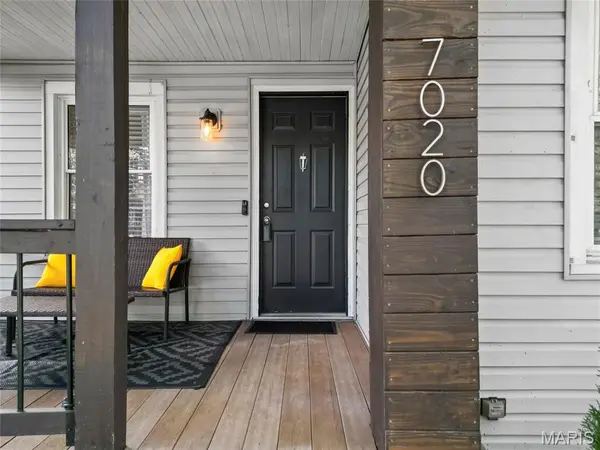 7020 Sutherland AVE, St Louis, MO 63109