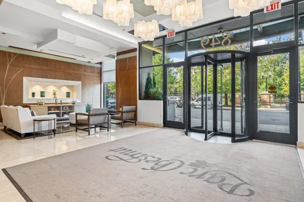 849 N Franklin ST #906, Chicago, IL 60610