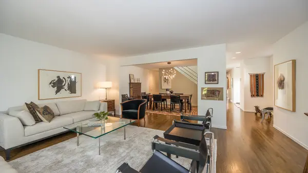 900 S Morgan ST, Chicago, IL 60607