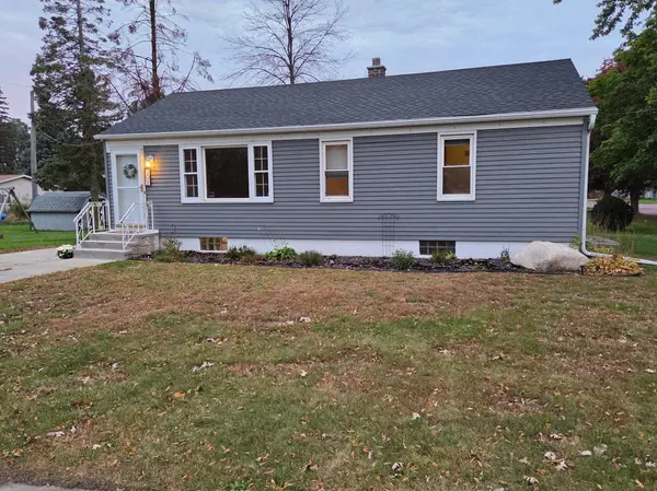 302 W Main ST, Brownsdale, MN 55918