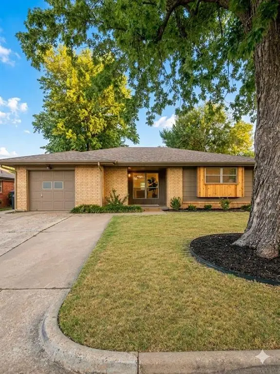 1109 W Peebly DR, Midwest City, OK 73110