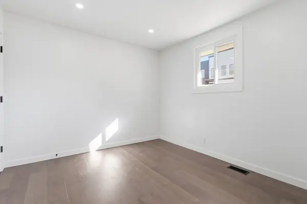 2424 Booker St, Nashville, TN 37208