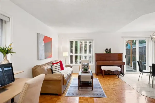 50 Sam Frustaglio DR, Toronto W04, ON M9N 3Y6