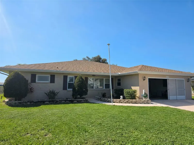 1806 PINEAPPLE PALM CT, Sun City Center, FL 33573