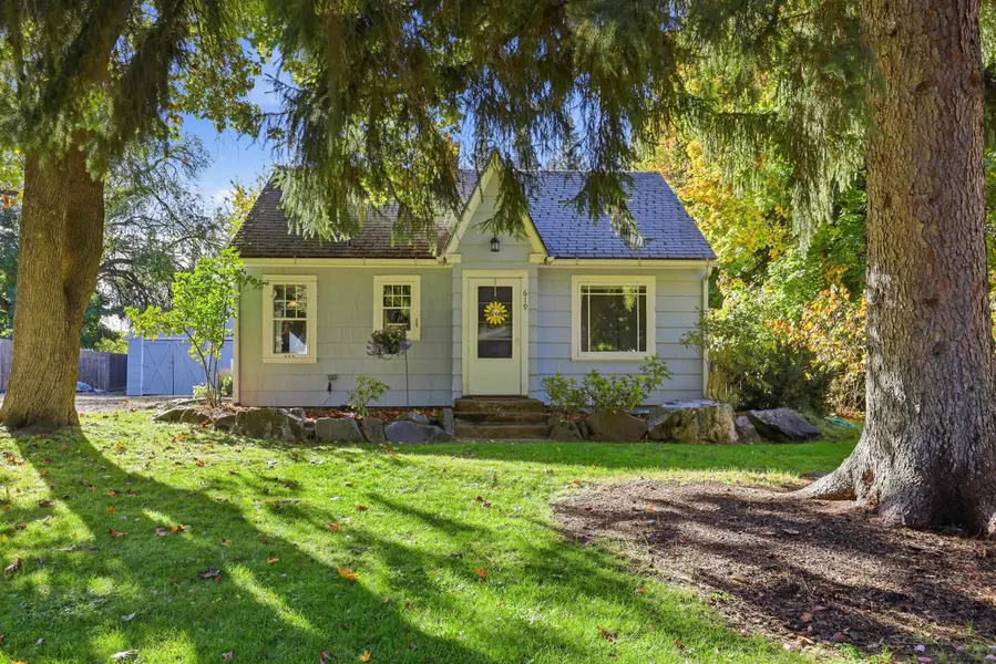 619 W Graves Rd, Spokane, WA 99218