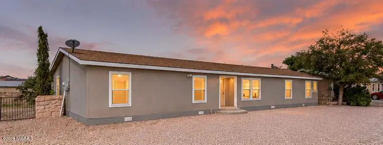 2970 Rillito DR, Las Cruces, NM 88007