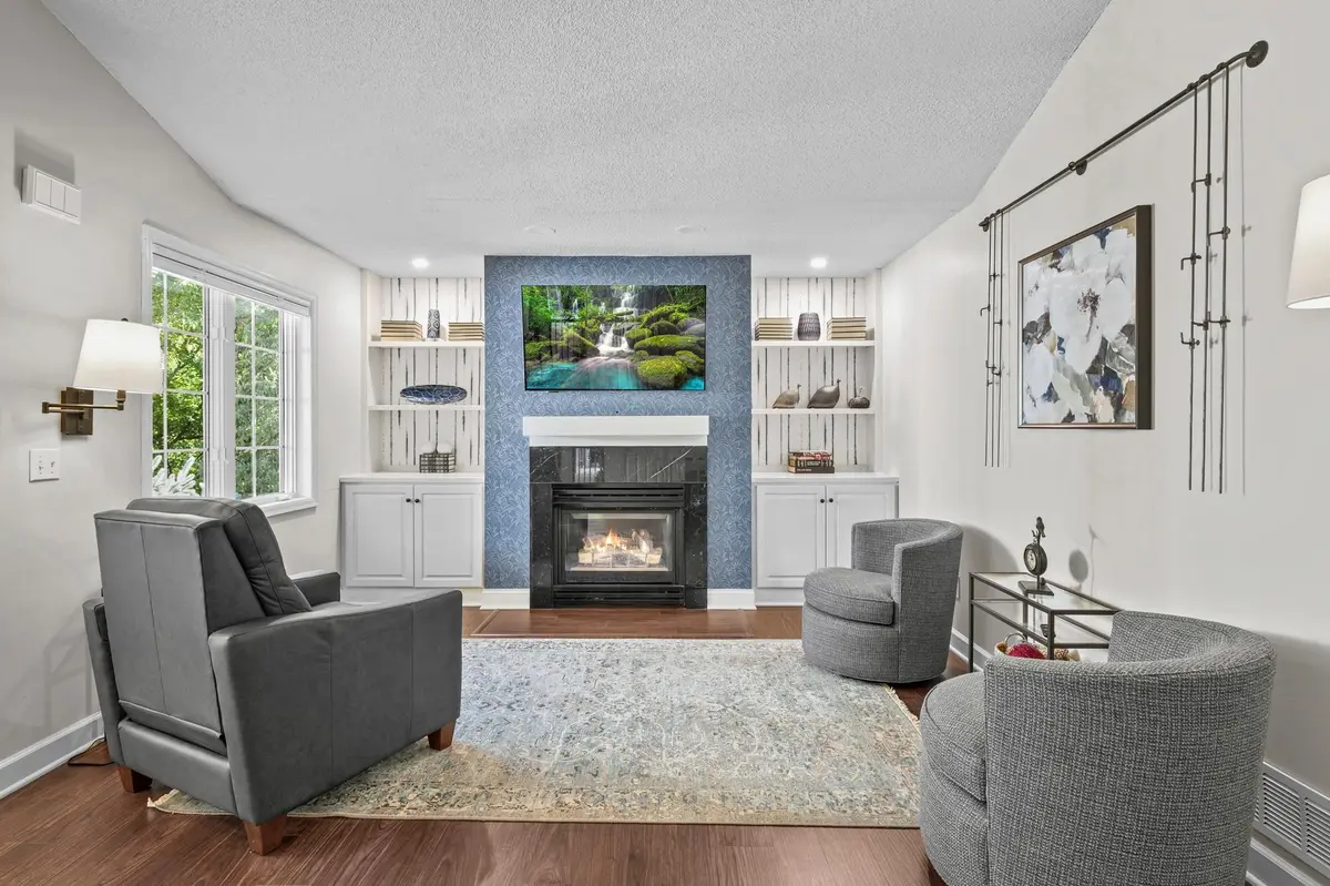11148 Wyoming RD S, Bloomington, MN 55438