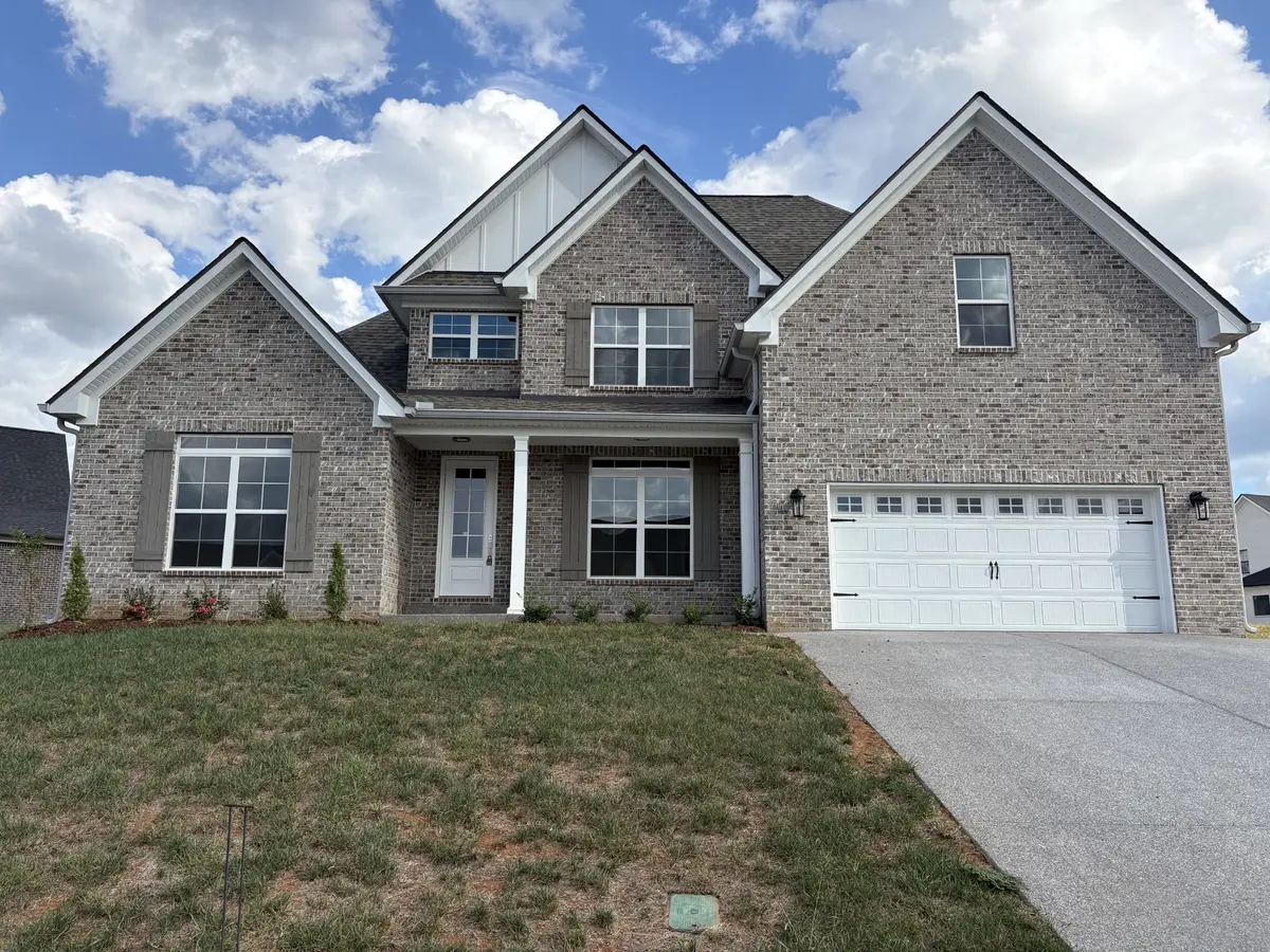 930 Stovers Glen Dr, Murfreesboro, TN 37128