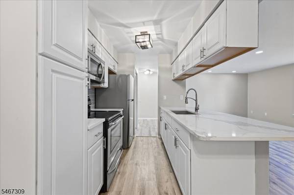 79 Eton Way, Franklin Twp., NJ 08873
