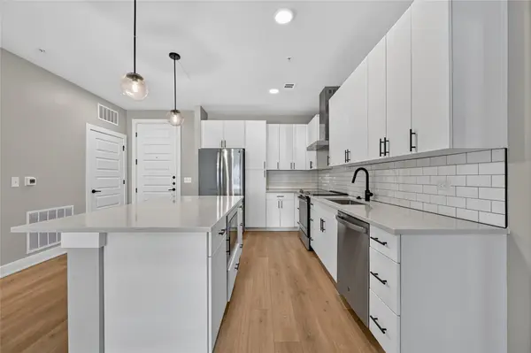 3101 Govalle Ave #102, Austin, TX 78702