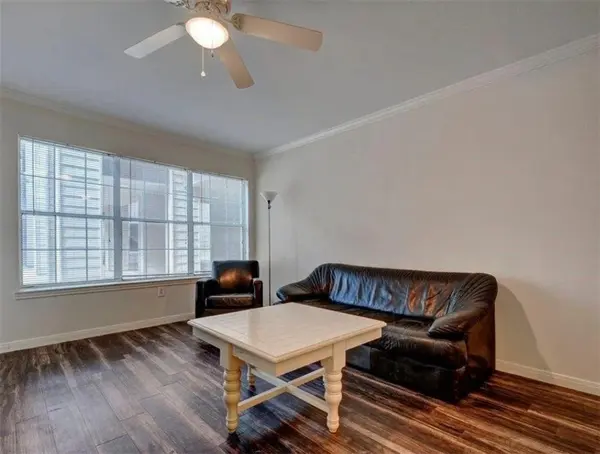 501 W 26th ST #109, Austin, TX 78705