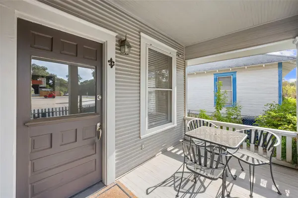 2032 E Cesar Chavez ST, Austin, TX 78702