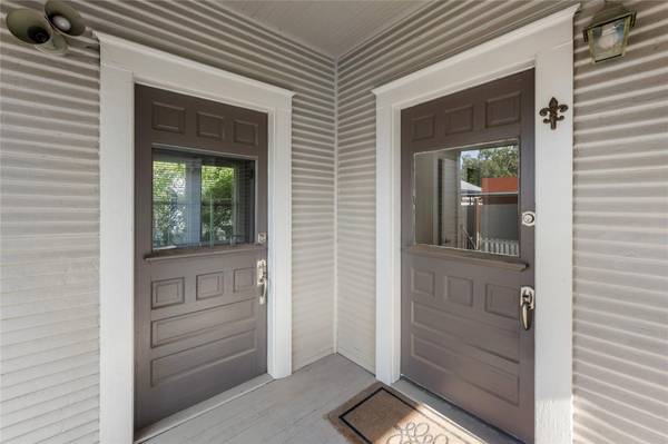 2032 E Cesar Chavez ST, Austin, TX 78702