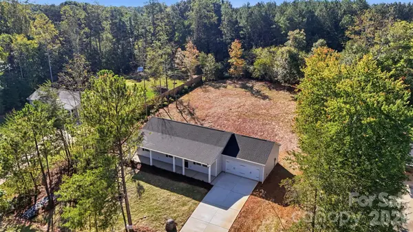 2935 Heavners Farm CT, Lincolnton, NC 28092