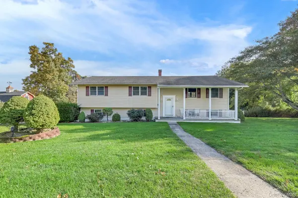738 Ridgebury RD, Slate Hill, NY 10973