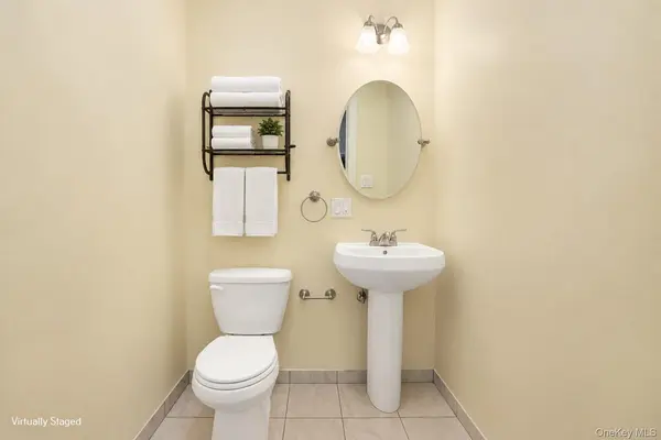 3871 Amboy RD #101, Staten Island, NY 10308