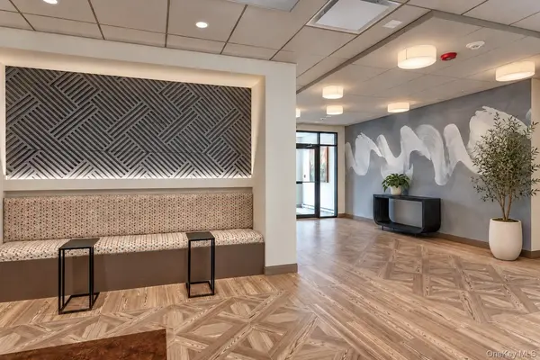 249 Drexel AVE #202, Westbury, NY 11590