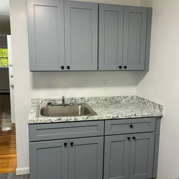 21 Pavilion RD #14, Suffern, NY 10901