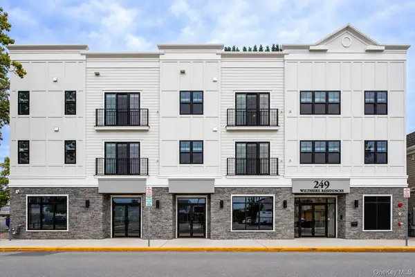 249 Drexel AVE #208, Westbury, NY 11590