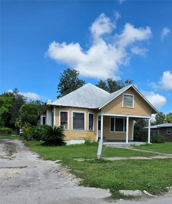 120 S HILLSBOROUGH AVE, Arcadia, FL 34266
