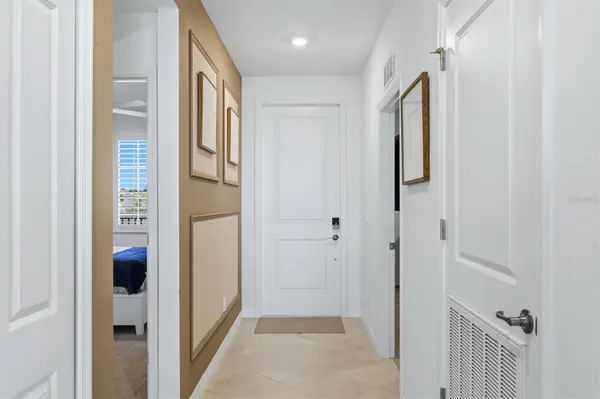 19110 SCALLOP LOOP #203, Lakewood Ranch, FL 34211