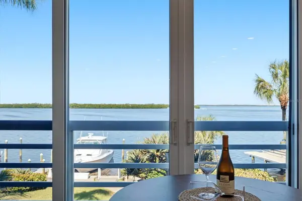 615 DREAM ISLAND PL #212, Longboat Key, FL 34228