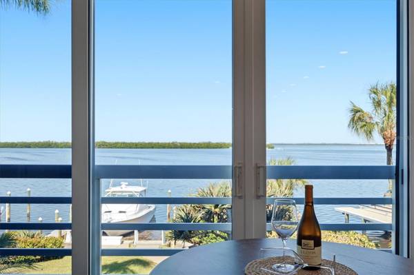 615 DREAM ISLAND PL #212, Longboat Key, FL 34228