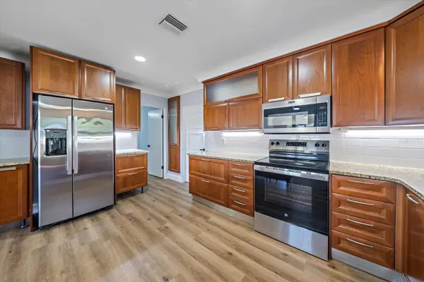 3372 WEBBER ST, Sarasota, FL 34239