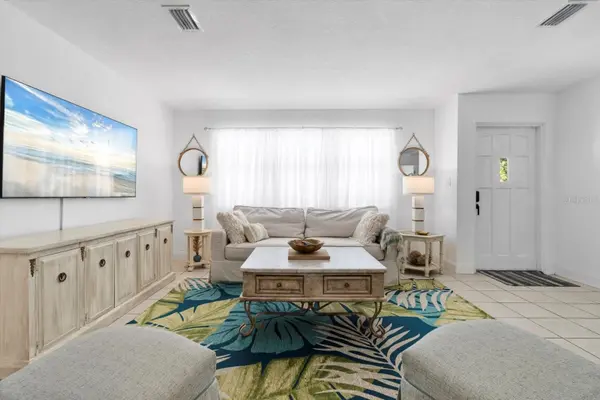 2706 MARTIN ST, Sarasota, FL 34237
