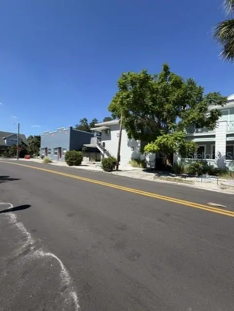 649 7TH AVE N, St Petersburg, FL 33701