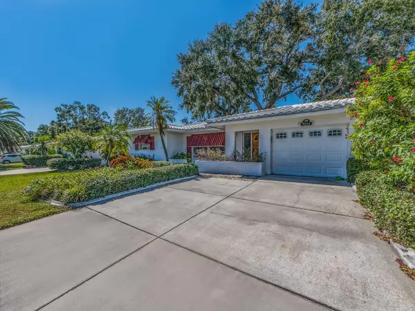 9234 141ST ST, Seminole, FL 33776