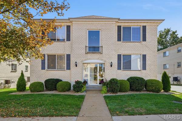 12574 Chardin PL #1, St Louis, MO 63128