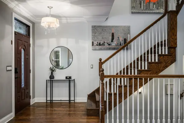 4829 N Hoyne AVE, Chicago, IL 60625