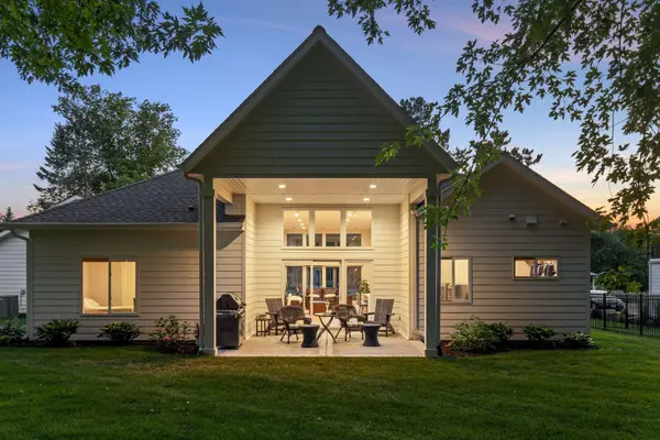 1105 Creekside XING, Stillwater, MN 55082