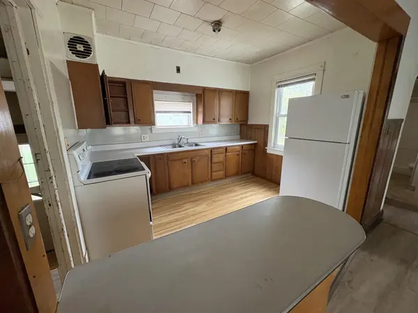 756 PROSPECT AVE, Oshkosh, WI 54901-3173